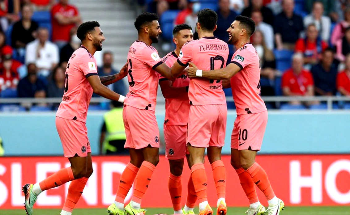 Vụ Balogun bỏ chạy: Bài học đắt giá cho Everton và màn trình diễn của kẻ cầm cân nảy mực